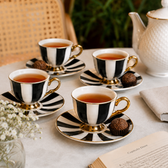 Jogo de xícaras com pires para café em New Bone Optique branco e preto 90 ml 8 peças.