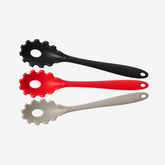 Pegador para massa em silicone tipo concha ultra sortida 28 cm