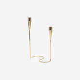 Castiçal em metal de duas velas dourado 28x17 cm
