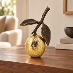 Escultura limão siciliano em resina dourado 10x21 cm