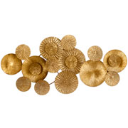 Adorno de parede em metal oriental dourado 124X57 cm. 