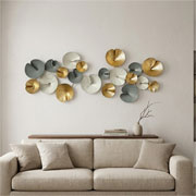 Adorno de parede oriental em metal dourado 144x50 cm 