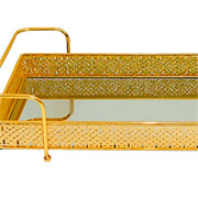 Bandeja em metal vivere dourada 45x21 cm. 