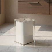 Lixeira de resina Quadratta cristal linho puxador cromado 17x25 cm 