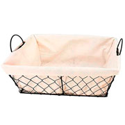 Cesta retangular com alça de ferro e tecido 37x27x17 cm 