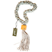 Colar de madeira Olinda com franja off white 70 cm 
