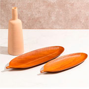 Bandeja de madeira folha marrom 50x18 cm 