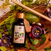 Óleo Difusor de Aromas vegano Jordanie  Pitanga e Flor de Maracujá 200 ml 