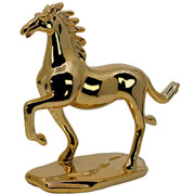 Escultura cavalo em resina dourado 24x25x09 cm 