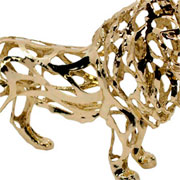 Escultura leão vazado em metal dourado 21x32x10 cm 