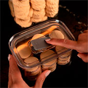 Pote hermético retangular de acrílico duo lock 650 ml 