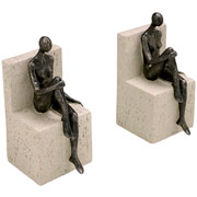 Aparador de livrosem resina mulher bege e preto 18x10 cm 