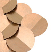 Adorno de parede em metal dourado 46x101 cm 