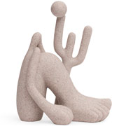 Escultura Abaporu em poliresina areia 13x19 cm. 