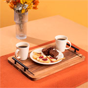 Bandeja de madeira Acacia com alças de metal 40x28 cm 