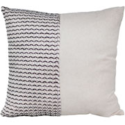 Almofada de Linho Cru Duo com aplique de crochê rendado preto 52 cm 