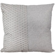 Almofada de Linho Cinza com Aplique de Crochê Rendado Lisa 52 cm 