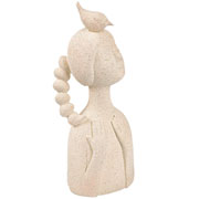 Escultura menina com pássaros em resina II branco 26x14 cm 