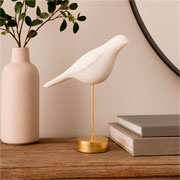 Escultura pássaro em resina off white base dourada 30x30 cm 